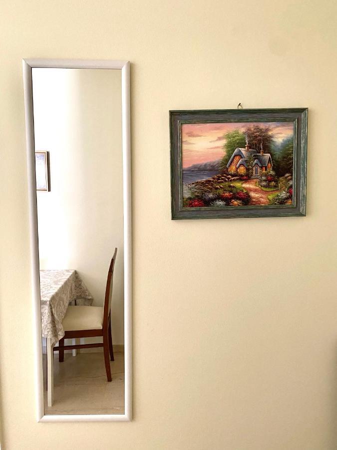 Quiet Near Subway And Acropolis 2 Bedrooms Apt Athen Eksteriør billede